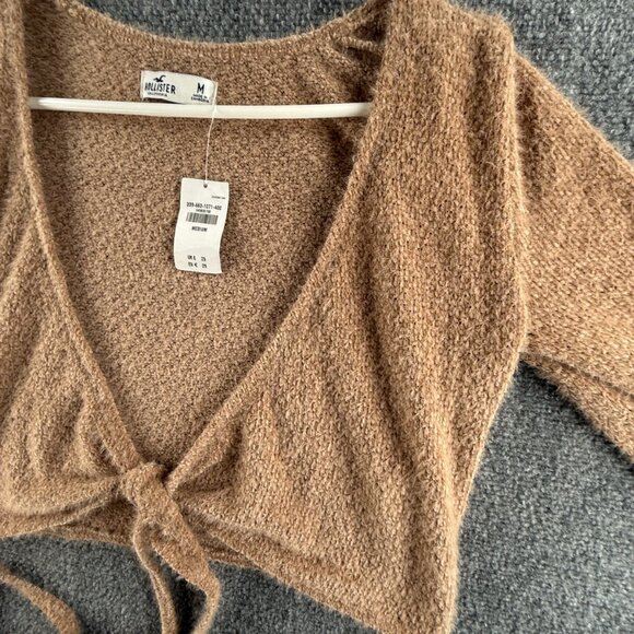 NWT Hollister Women Cardigan Sweater Medium Super Soft Knit Cropped Oversized - Picture 3 of 13